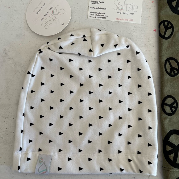 Softsie neck gator and beanie - Picture 4 of 5